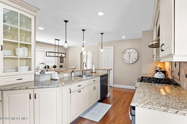 73 Windham Way, Freehold, NJ 07728