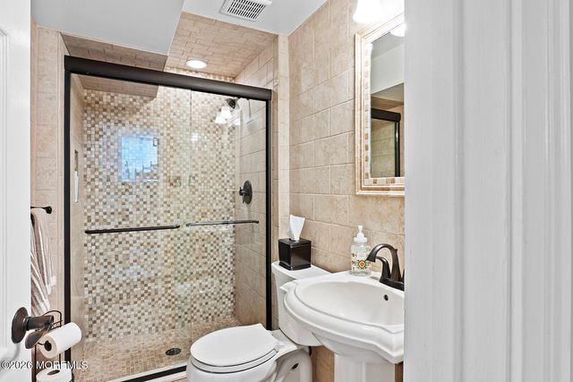 73 Windham Way, Freehold, NJ 07728