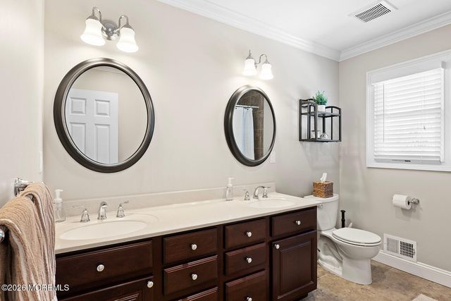 73 Windham Way, Freehold, NJ 07728