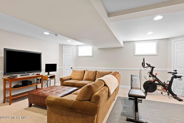 73 Windham Way, Freehold, NJ 07728