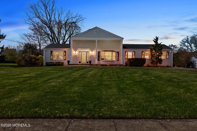 73 Windham Way, Freehold, NJ 07728