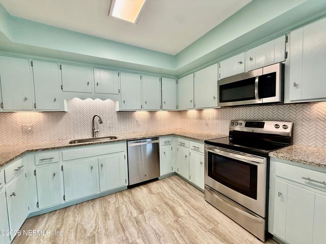 11705 EDINBURGH Way, Jacksonville, FL 32223