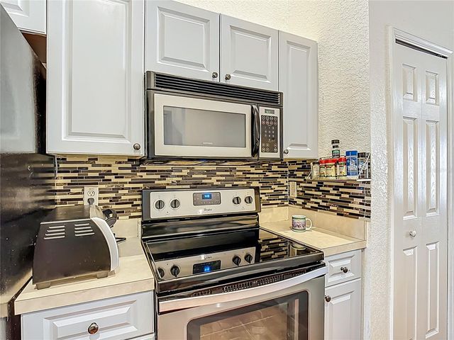 1910 DOLPHIN DRIVE, Kissimmee, FL 34759