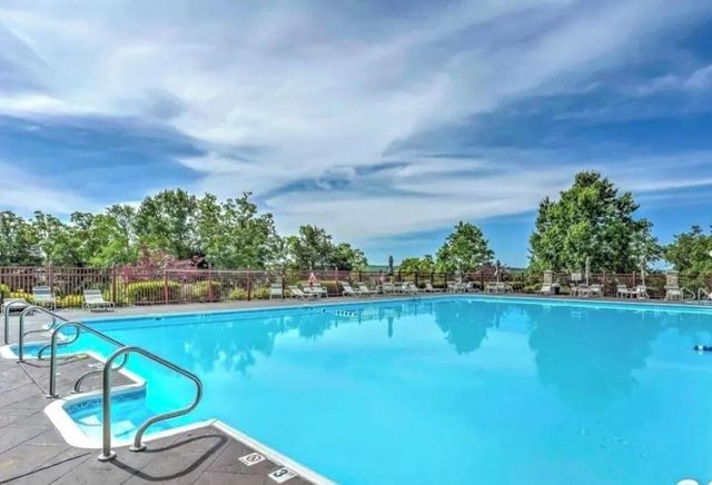 525 Valley View Road 301, Branson, MO 65616