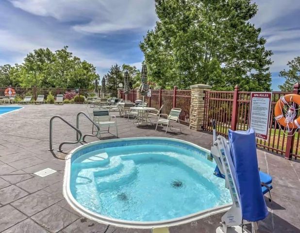 525 Valley View Road 301, Branson, MO 65616
