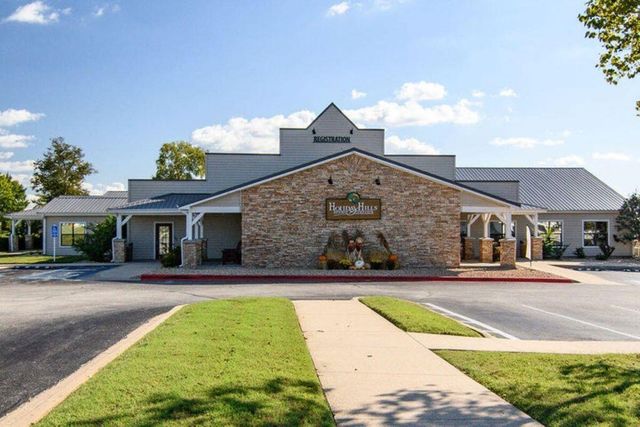 525 Valley View Road 301, Branson, MO 65616