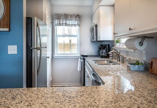 525 Valley View Road 301, Branson, MO 65616