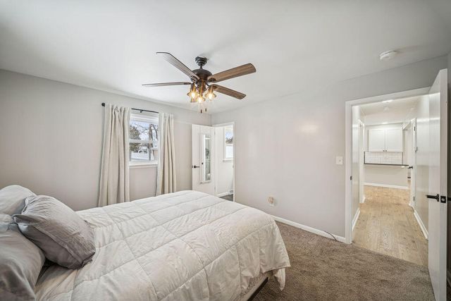 8450 Kraay Avenue, Munster, IN 46321