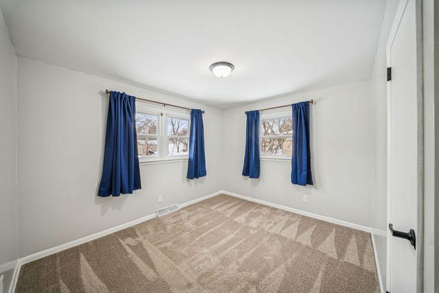 8450 Kraay Avenue, Munster, IN 46321