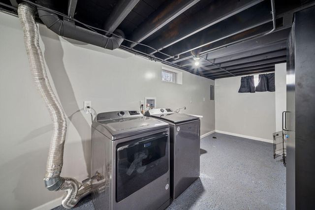 8450 Kraay Avenue, Munster, IN 46321