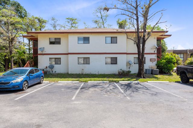 2054 NW 43RD Terrace 4, Lauderhill, FL 33313