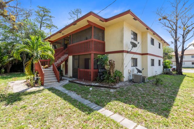 2054 NW 43RD Terrace 4, Lauderhill, FL 33313