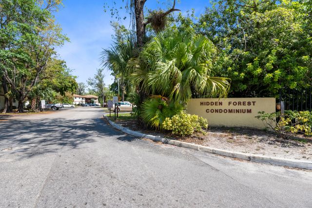 2054 NW 43RD Terrace 4, Lauderhill, FL 33313