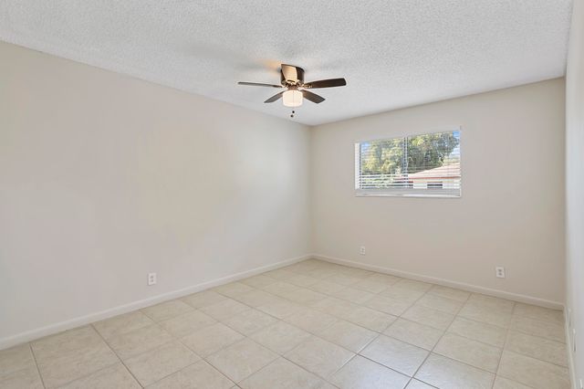 2054 NW 43RD Terrace 4, Lauderhill, FL 33313