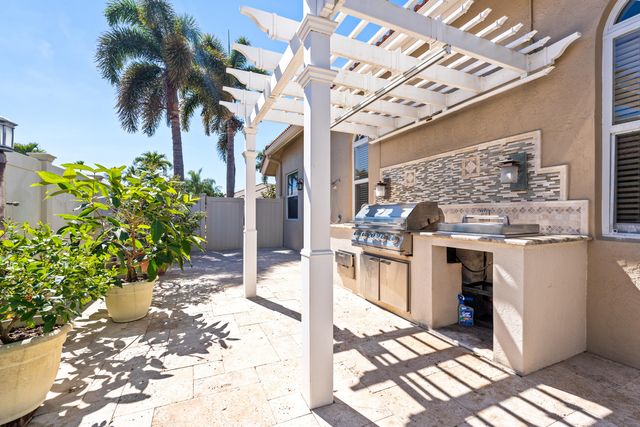 9594 Carissa Road Road, Boynton Beach, FL 33436