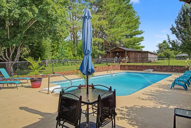 105 Sonoma Dr, Lafayette, TN 37083