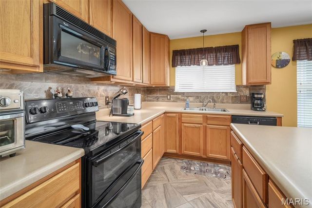 226 Charging Bear Drive, Wentzville, MO 63385