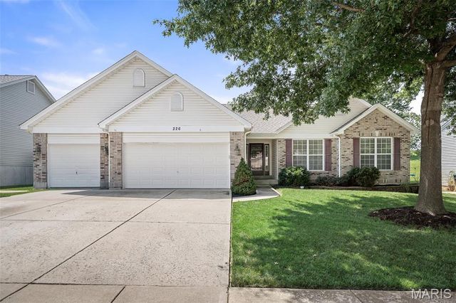 226 Charging Bear Drive, Wentzville, MO 63385