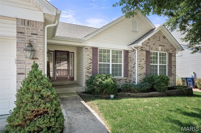 226 Charging Bear Drive, Wentzville, MO 63385