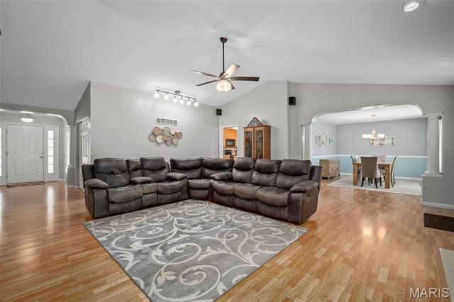 226 Charging Bear Drive, Wentzville, MO 63385