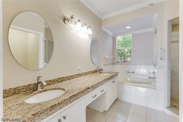 7756 Gardner DR 102, Naples, FL 34108