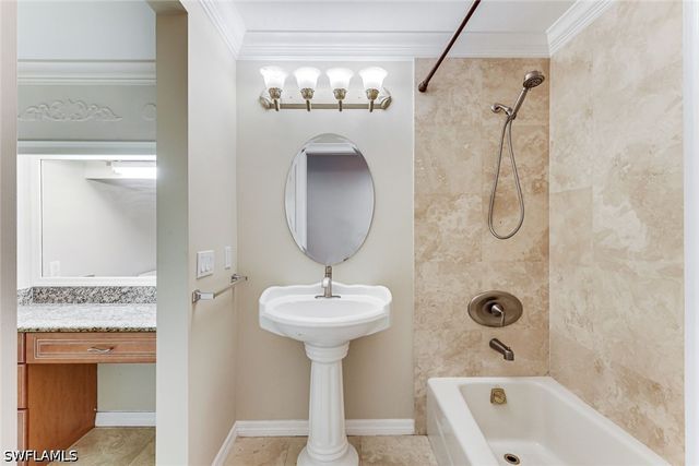 7756 Gardner DR 102, Naples, FL 34108