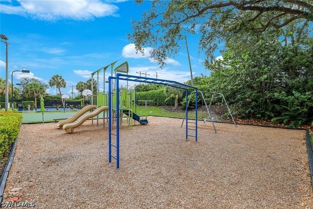 7756 Gardner DR 102, Naples, FL 34108