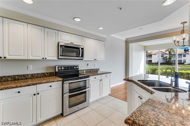 7756 Gardner DR 102, Naples, FL 34108