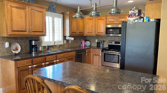 510 E Carpenter Street, Maiden, NC 28650