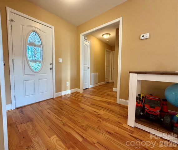 510 E Carpenter Street, Maiden, NC 28650