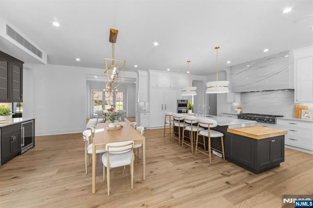 309 Green Ridge Road, Franklin Lakes, NJ 07417