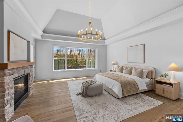 309 Green Ridge Road, Franklin Lakes, NJ 07417