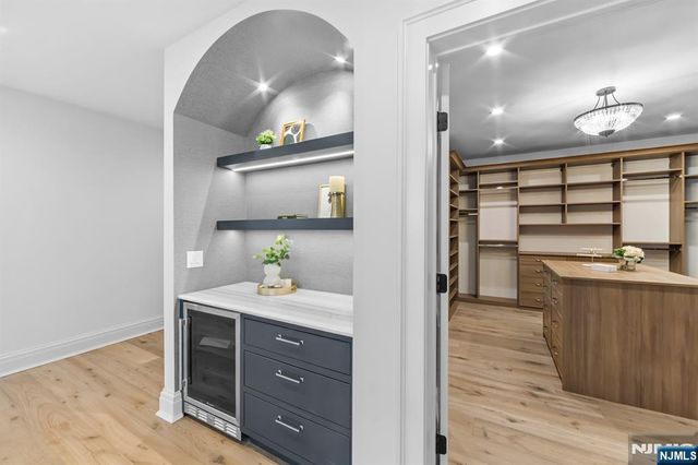 309 Green Ridge Road, Franklin Lakes, NJ 07417