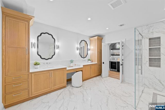 309 Green Ridge Road, Franklin Lakes, NJ 07417