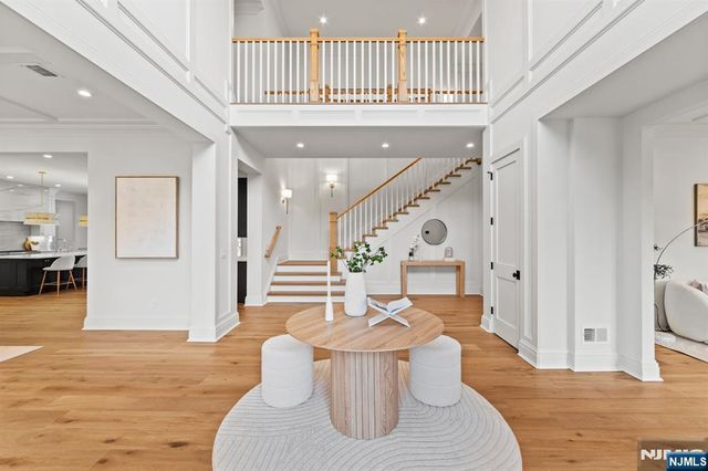 309 Green Ridge Road, Franklin Lakes, NJ 07417