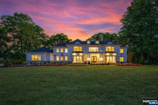 309 Green Ridge Road, Franklin Lakes, NJ 07417