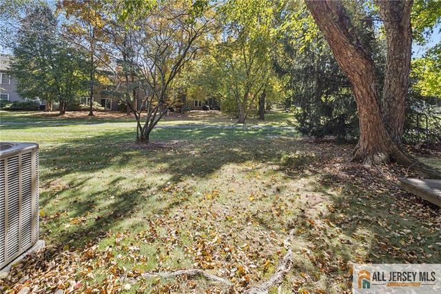 10 Brookline Court G, Montgomery, NJ 08540