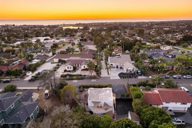 2658 Highland Drive, Carlsbad, CA 92008