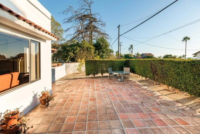 2658 Highland Drive, Carlsbad, CA 92008