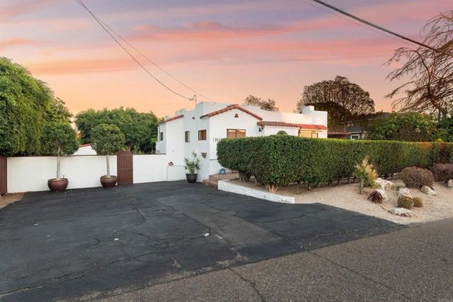 2658 Highland Drive, Carlsbad, CA 92008