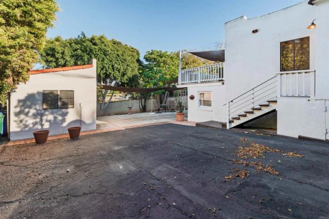 2658 Highland Drive, Carlsbad, CA 92008