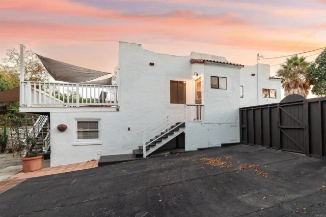 2658 Highland Drive, Carlsbad, CA 92008