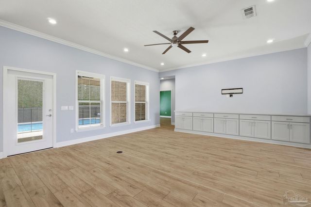 1163 Wensel Dr, Cantonment, FL 32533