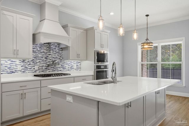 1163 Wensel Dr, Cantonment, FL 32533