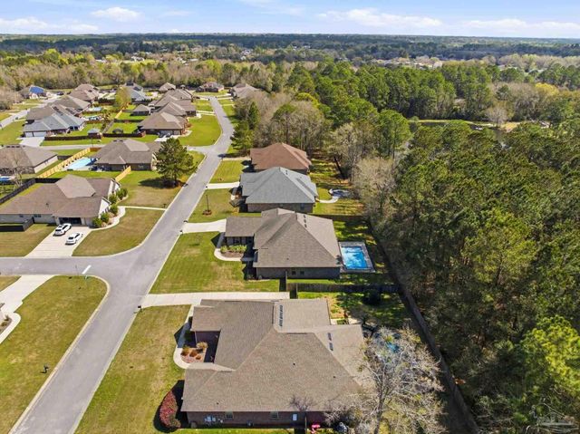 1163 Wensel Dr, Cantonment, FL 32533