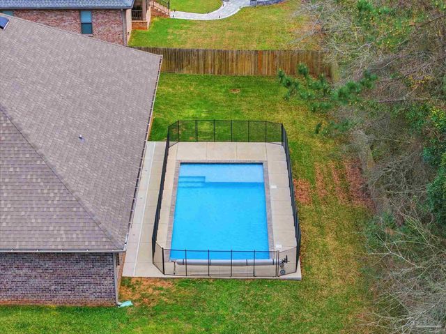 1163 Wensel Dr, Cantonment, FL 32533