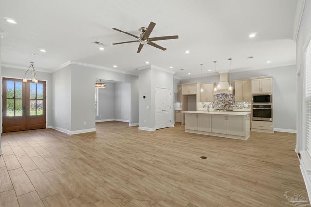 1163 Wensel Dr, Cantonment, FL 32533