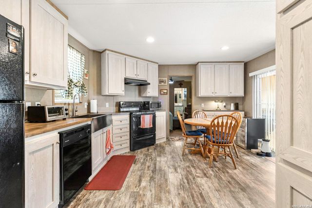 9070 REBECCA CREEK RD, Spring Branch, TX 78070