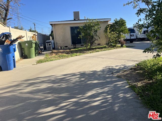 9278 Kewen Avenue, Sun Valley (los Angeles), CA 91352