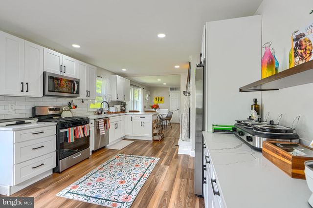 8808 LITTLEWOOD RD, Parkville, MD 21234